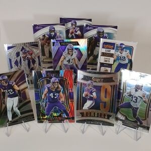MINNESOTA VIKINGS JJ McCarthy Rookie + Star Legends Pack - 20 Card Gift Lot!